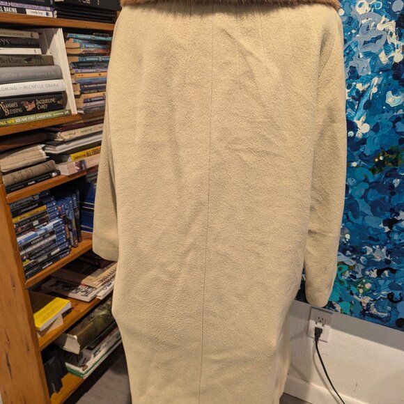 VINTAGE 60s cashmere ivory fur collar swing coat - Picture 5 of 7